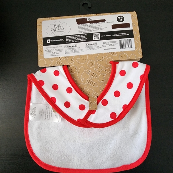 3/$12 ● NWT Baby Essentials Christmas bib sz 0-6m - Picture 2 of 5